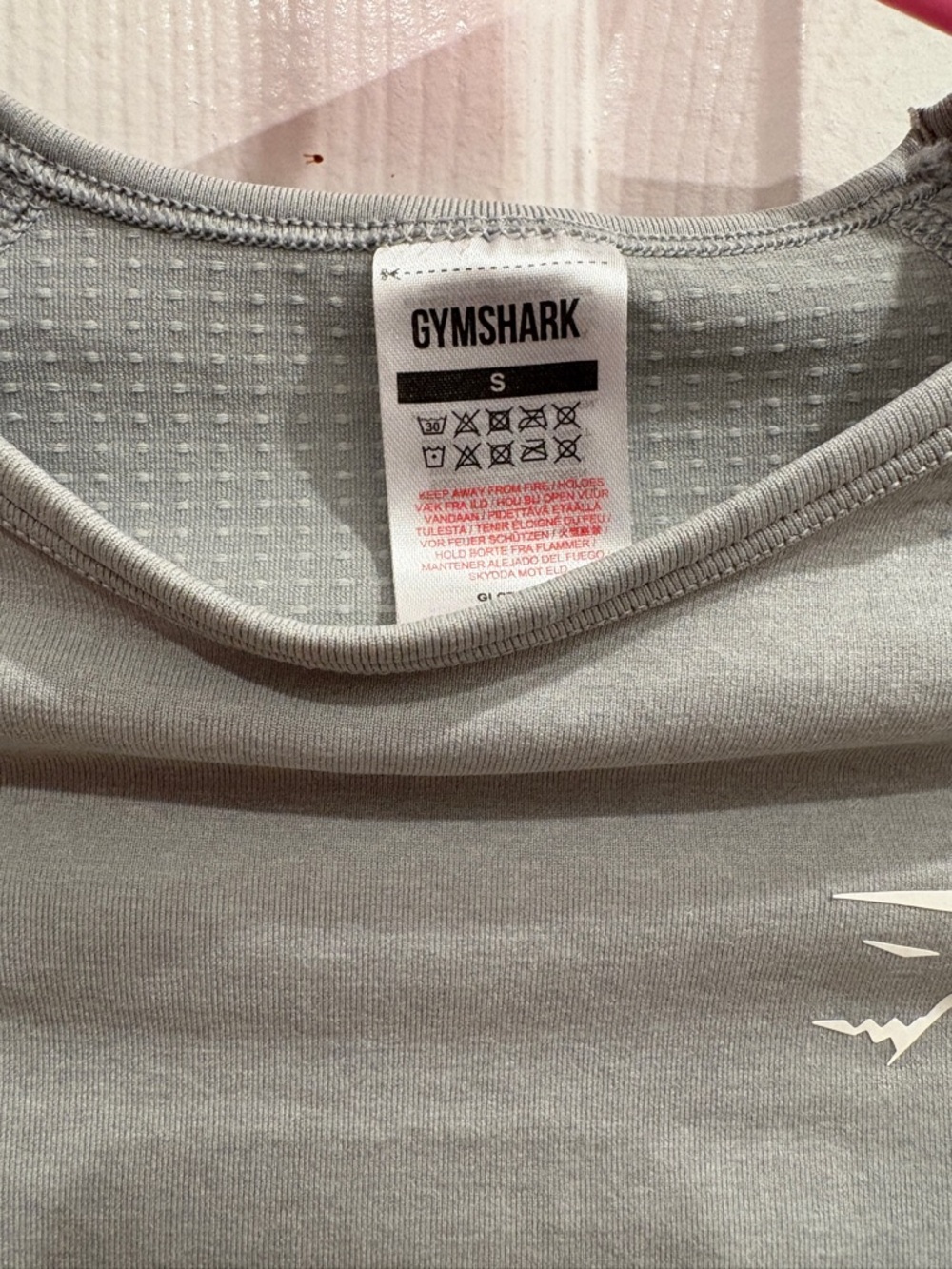 🫧🫧 Gymshark Light Grey Vital Crop Long Sleeve Top 🫧 - Picture 3 of 6